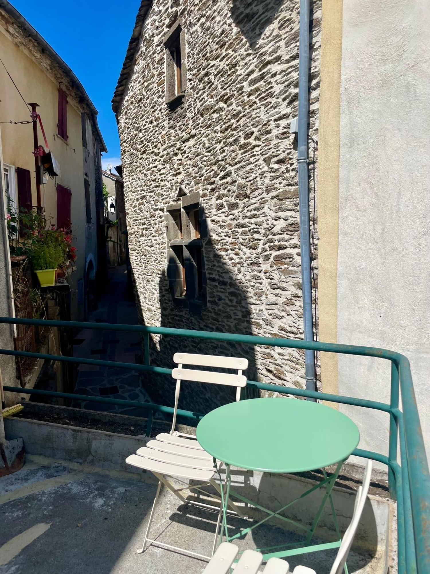Apartamento T2 Renove Avec Terrasse Au Coeur Des Cevennes Saint-Germain-de-Calberte Exterior foto
